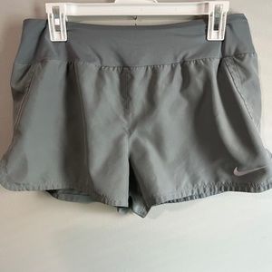 Nike Women’s crew running short